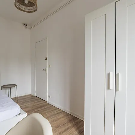 Pentagone 23 Stade De 아파트