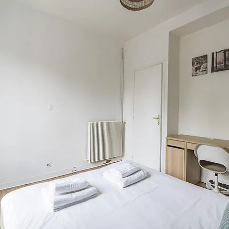 Pentagone 23 Stade De 아파트